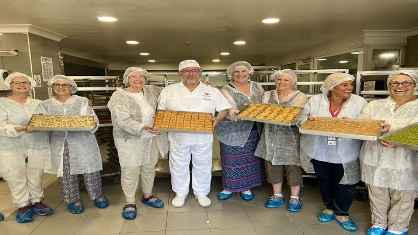 Amerikalı ünlü yemek yazarı, baklava açtı