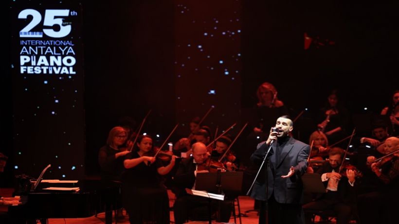 Antalya Piyano Festivali muhteşem bir konserle başladı