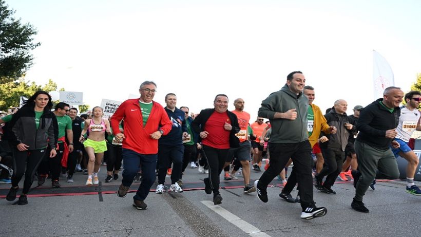 Başkan Muhittin Böcek Runtalya’da koştu