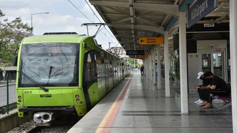 Bursada Metro seferler yeniden başladı