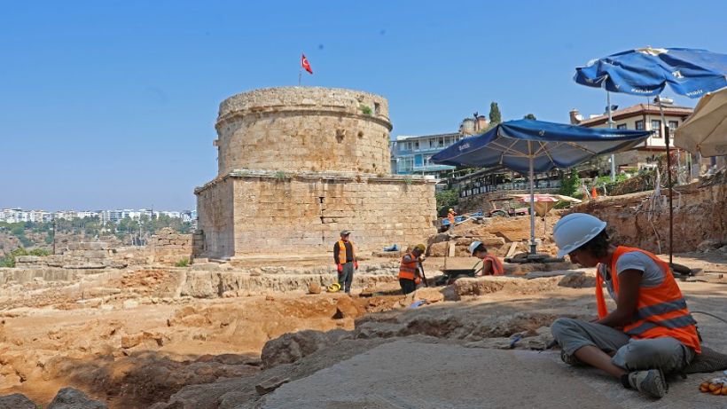 Hıdırlık Kulesi’nde deniz merdiveni heyecan yarattı