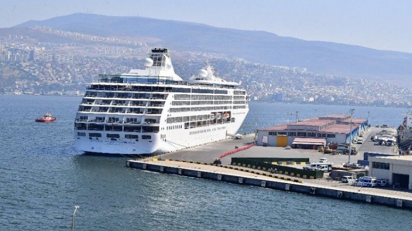 İzmire 100 bin turisti 70 kruvaziyer getirecek