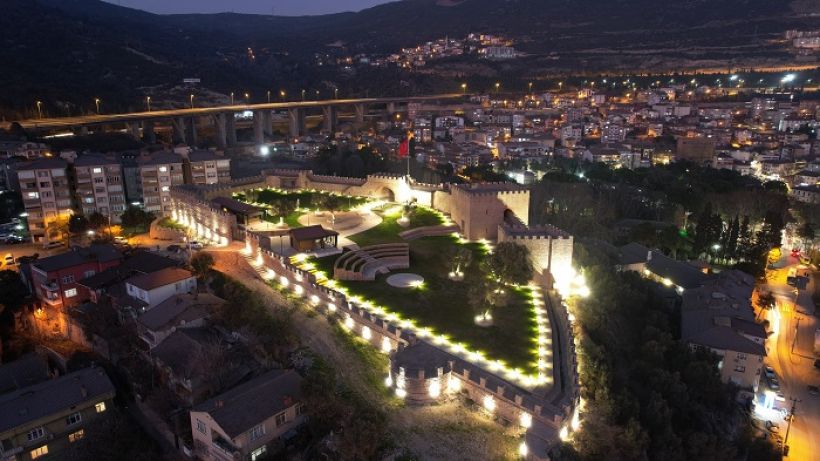 Kenichi, Hereke Kalesi mutlaka görülmeli !