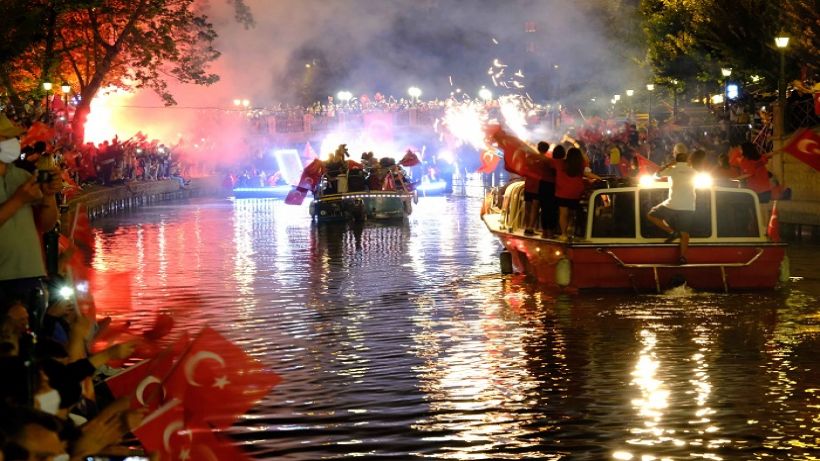 Porsuk Çayı’nda Fener Alayı