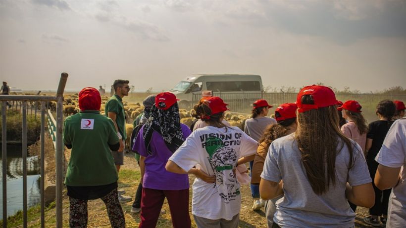 Tarımı ,Kızılay Kampında yaşayarak öğreniyorlar