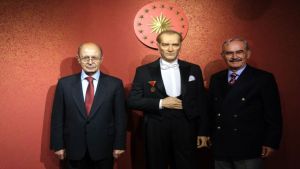 10. Cumhurbaşkanı Sezer, müzeye hayran kaldı