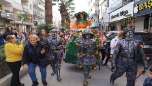 25. Seferihisar Mandalina Şenliği coşkuyla kutlandı