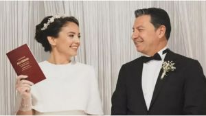 Ahmet Aras Evlendi