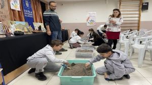 Arkeoloji Kulübü, çocukları zaman yolculuğuna çıkarıyor