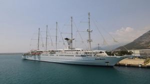 Club Med 2, Q Terminals Antalya’ya demir attı