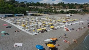 EKDAĞ Konyaaltı Plajı hizmete açıldı