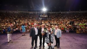 Festivalin, “Yaşam Boyu Onur Ödülü” iki sanatçıya verildi