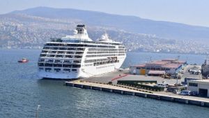 İzmir'e 100 bin turisti 70 kruvaziyer getirecek