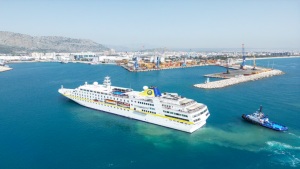 QTerminals Antalya Limanı, yılın ilk kruvaziyer gemisini ağırladı