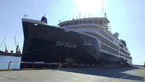 QTerminals, lüks yolcu gemisi SH Diana’yı ağırladı