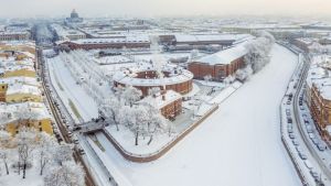 St. Petersburg’un Ortasındaki Hollanda