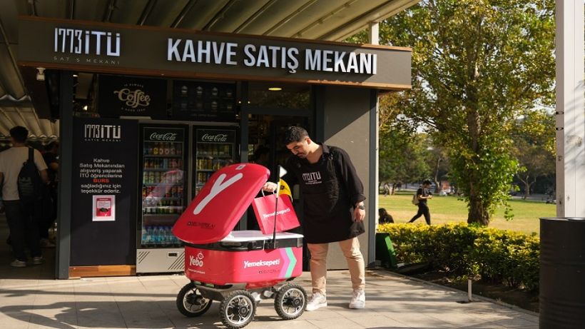 Yemeksepetinin Teslimat Robotu YEBO, Şimdi İTÜ Ayazağa Kampüsü’nde!