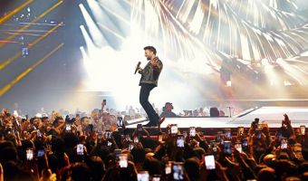 İşte Tarkan… Şarkılar, Işıklar, Danslar ve Bitmeyen Alkışlar