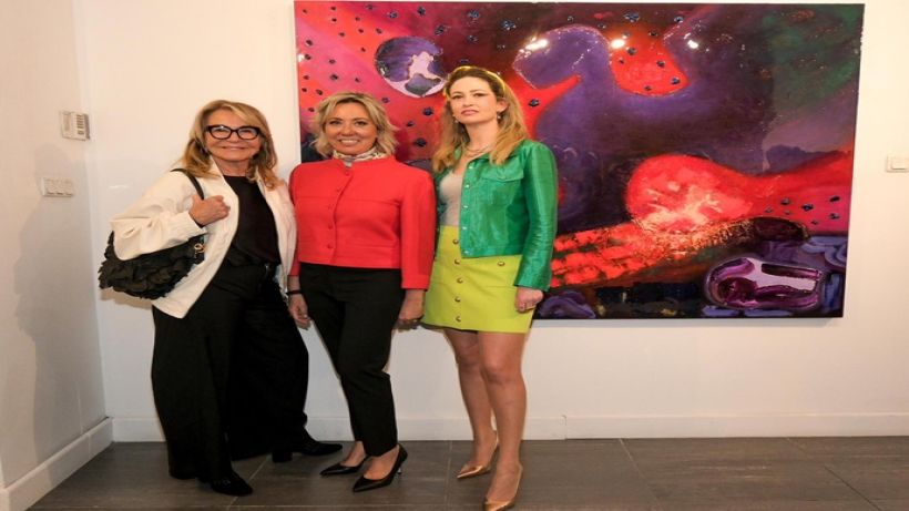 Naz Kökbudak’ın yeni kişisel sergisi “Inner Cosmos