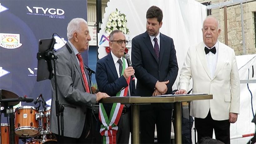 Tarsus “Altın Elma” ödülü ile Taçlandırıldı