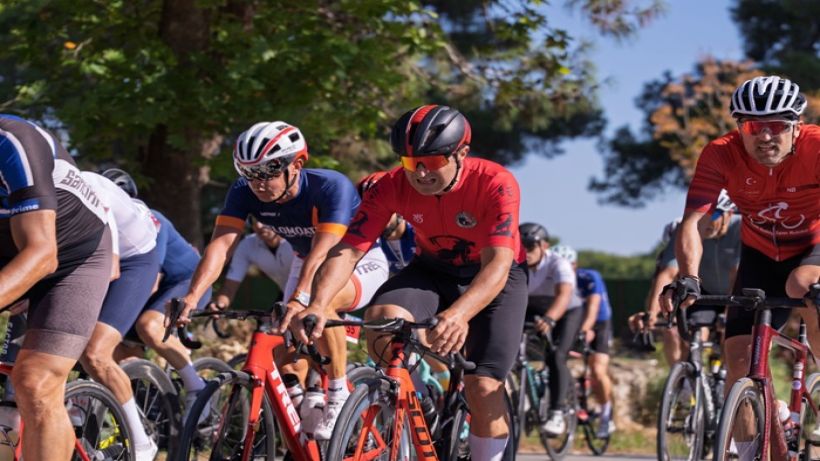 UCI Gran Fondo World Series Antalya’da 36 ülkeden 800 sporcuyu buluşturdu